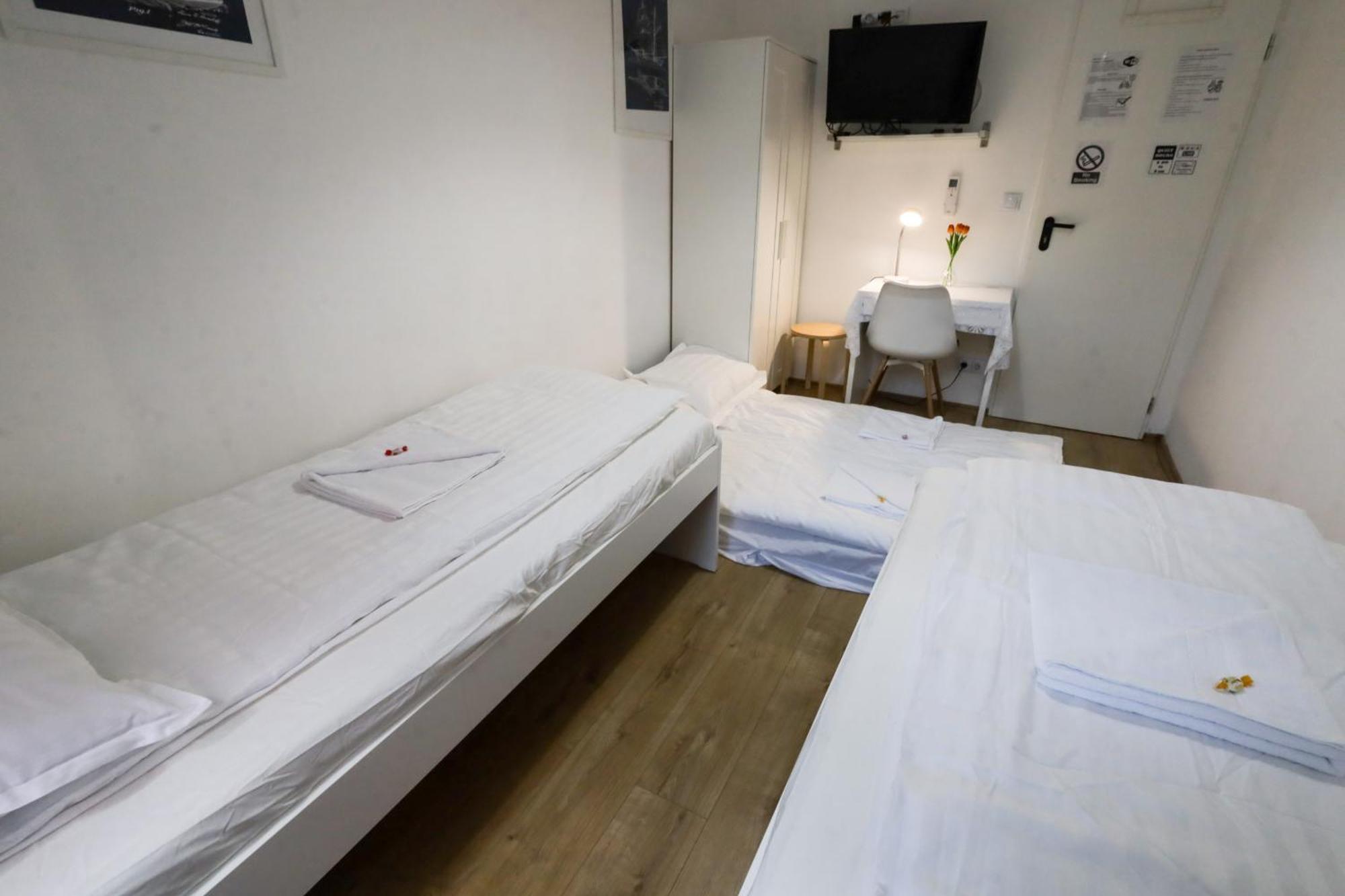 Pest-Port Apartment 4 Rooms For 16 Person 부다페스트 외부 사진